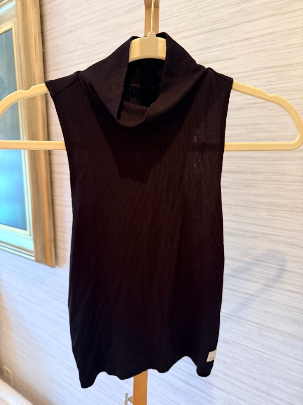 Vuori Racerback Black Top